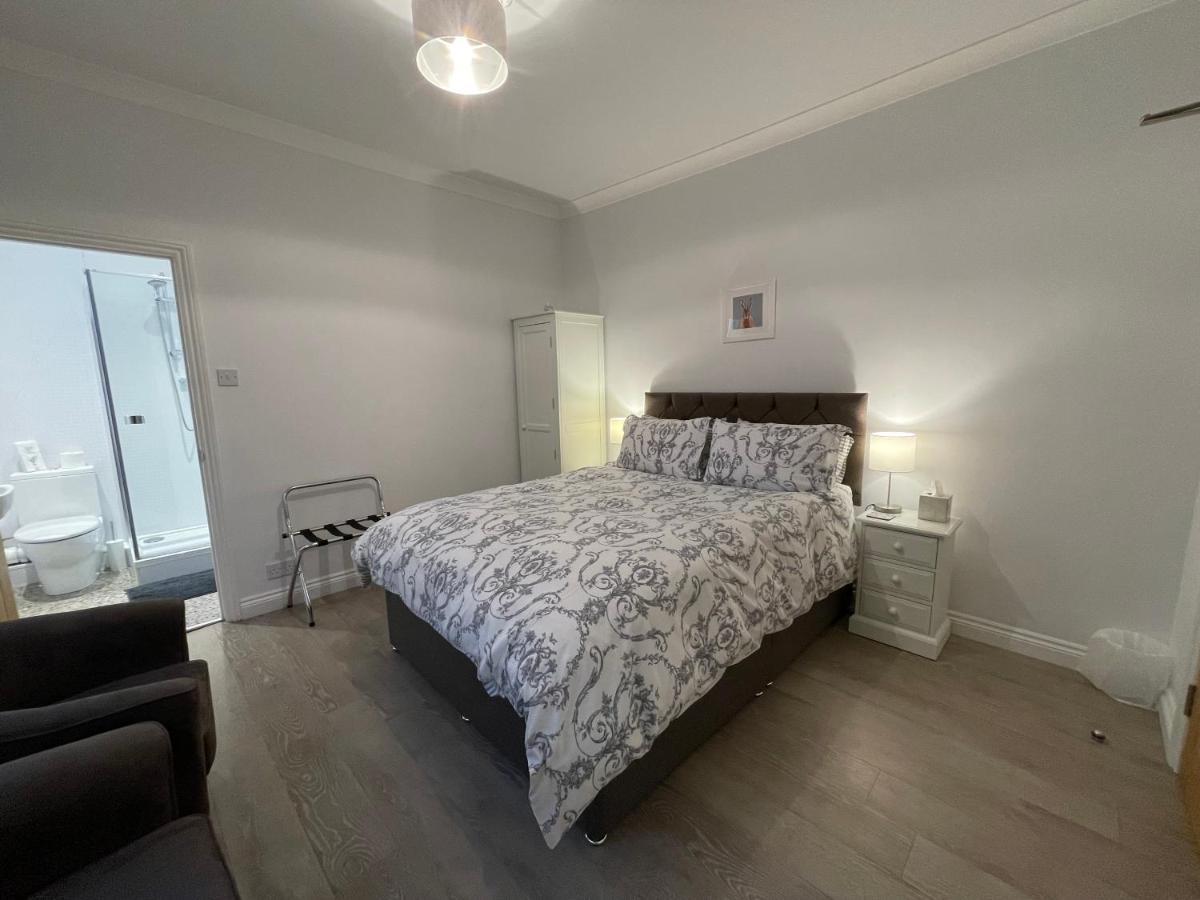 Cotswold Hare Hotel ไซเร็นเซสเตอร์ ภายนอก รูปภาพ