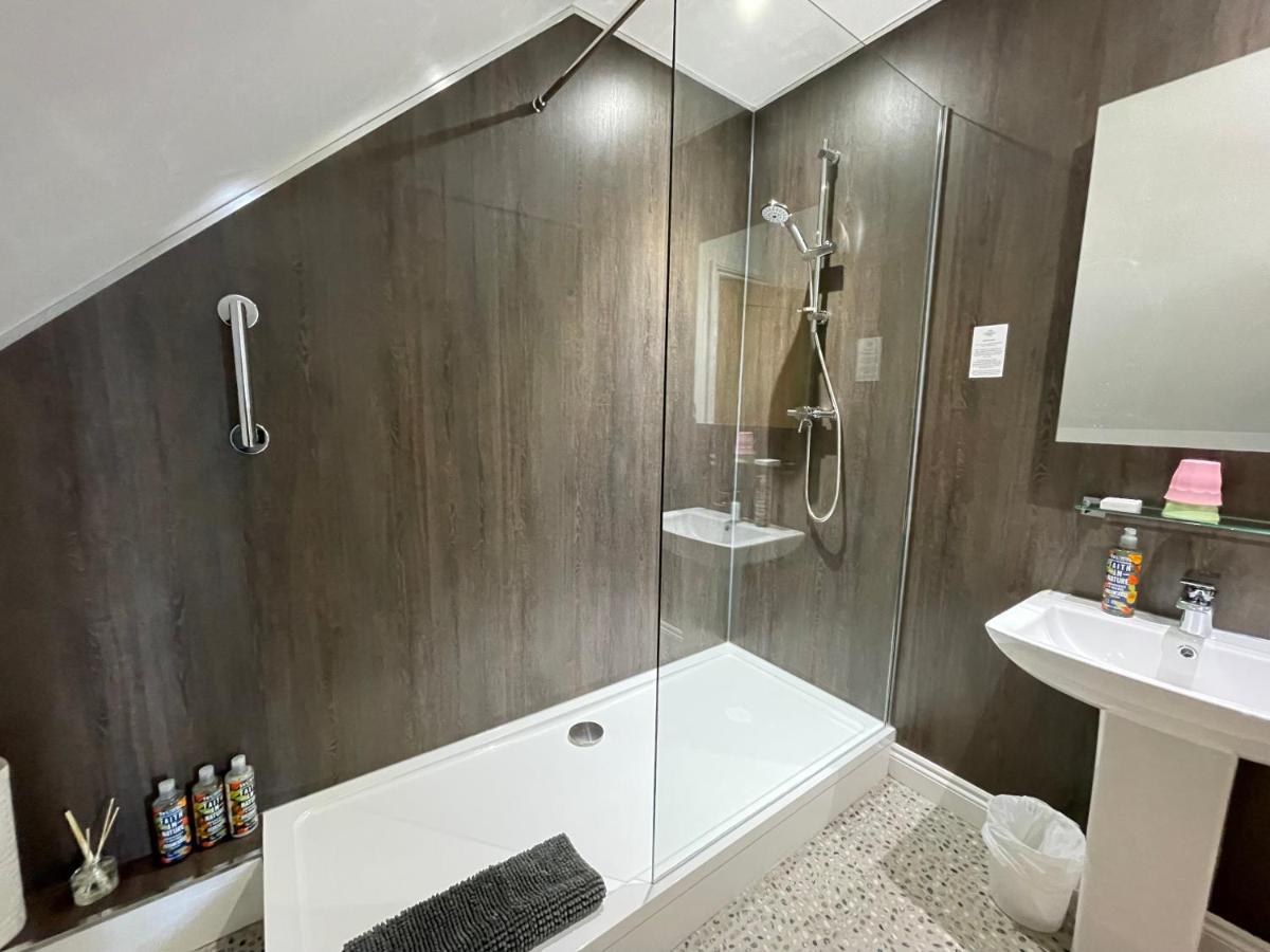 Cotswold Hare Hotel ไซเร็นเซสเตอร์ ภายนอก รูปภาพ
